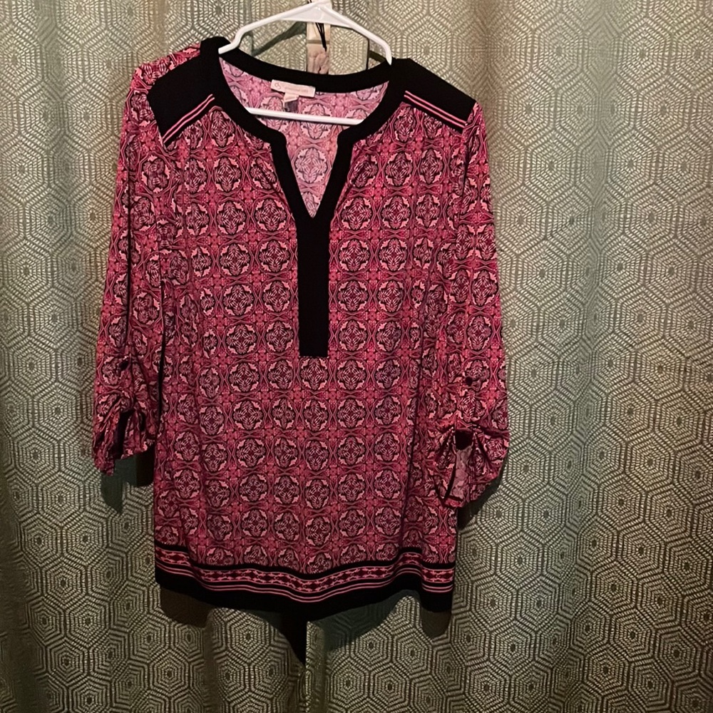 Dress Barn EUC v neck tunic size 1X